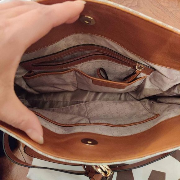 Michael Kors Hamilton bag - Picture 3 of 7